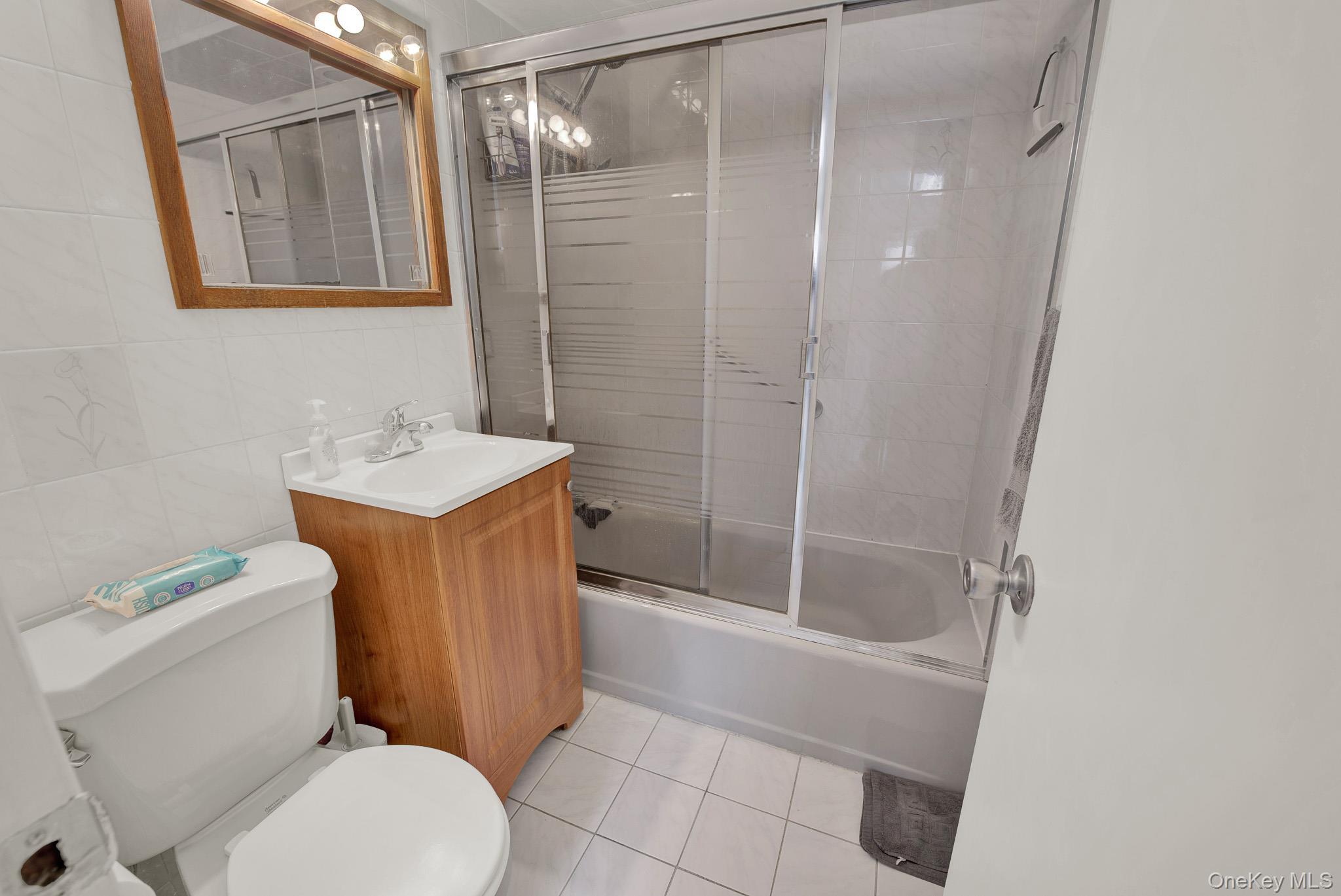 Single Family 68 Th Place  Queens, NY 11385, MLS-1035926-19