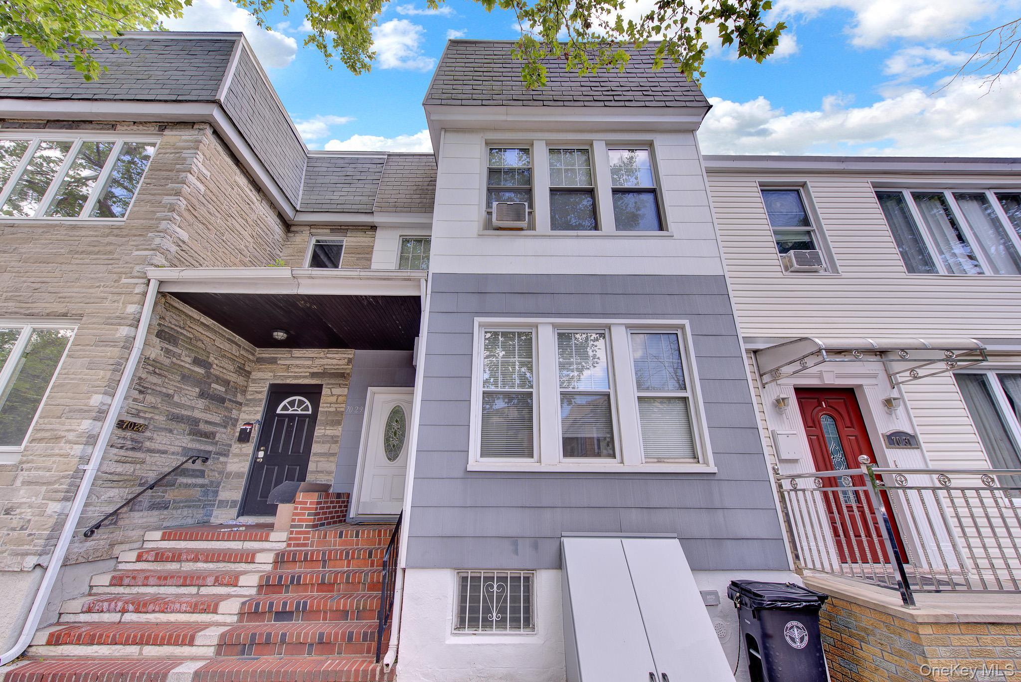 Single Family 68 Th Place  Queens, NY 11385, MLS-1035926-3