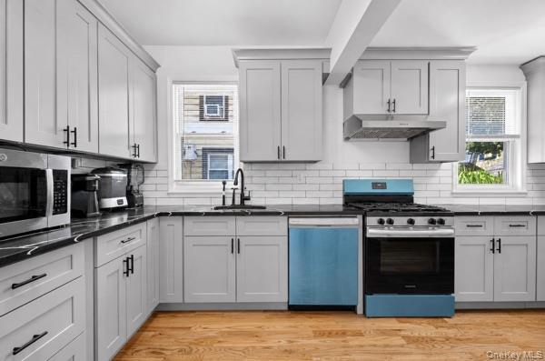 Single Family 43rd Avenue  Queens, NY 11358, MLS-1035937-5