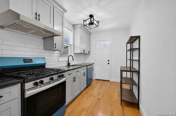 Single Family 43rd Avenue  Queens, NY 11358, MLS-1035937-6