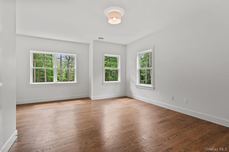 Single Family Old Logging Road Westchester County, NY 10506, MLS-1035942-39