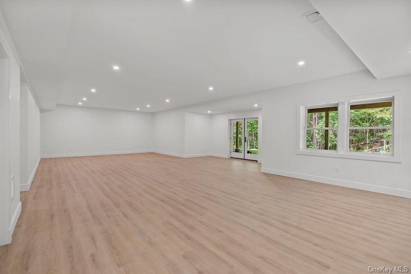 Single Family Old Logging Road Westchester County, NY 10506, MLS-1035942-46