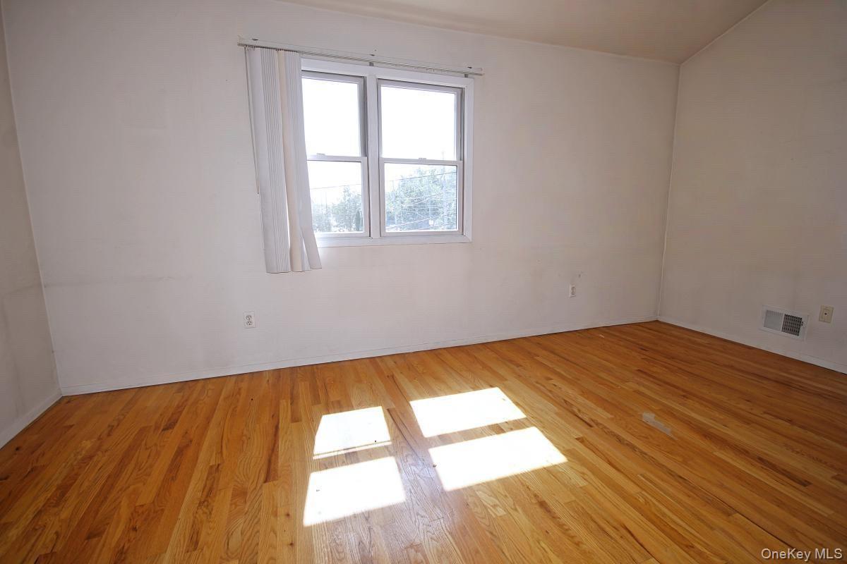 Single Family Abbey Road Staten Island, NY 10308, MLS-1035975-12