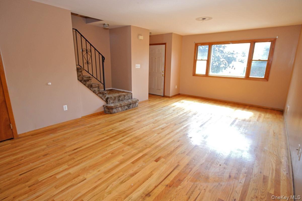 Single Family Abbey Road Staten Island, NY 10308, MLS-1035975-3