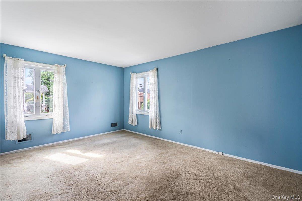 Single Family 14th Avenue  Queens, NY 11357, MLS-1035982-12