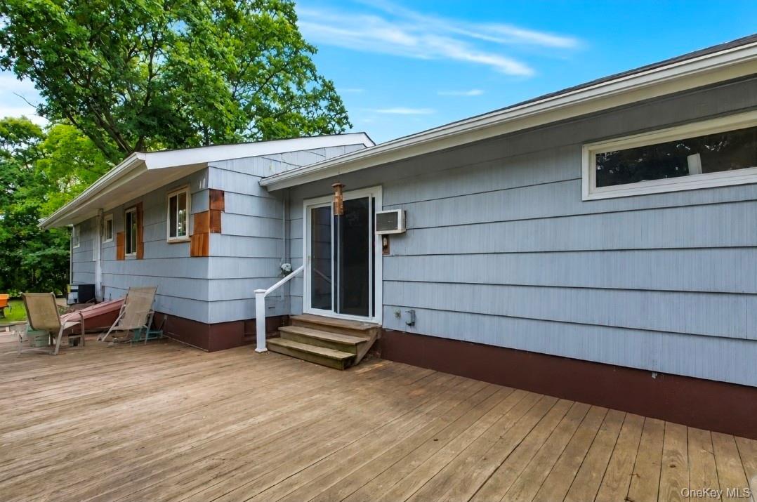 Single Family Division Avenue Suffolk County, NY 11715, MLS-1035989-18