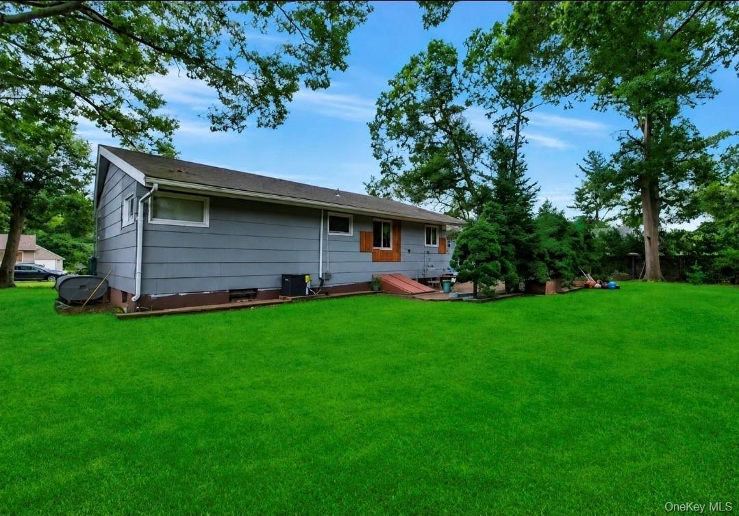 Single Family Division Avenue Suffolk County, NY 11715, MLS-1035989-20