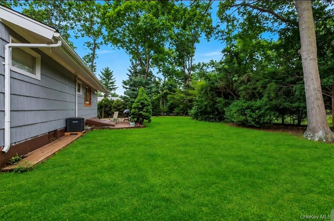Single Family Division Avenue Suffolk County, NY 11715, MLS-1035989-21