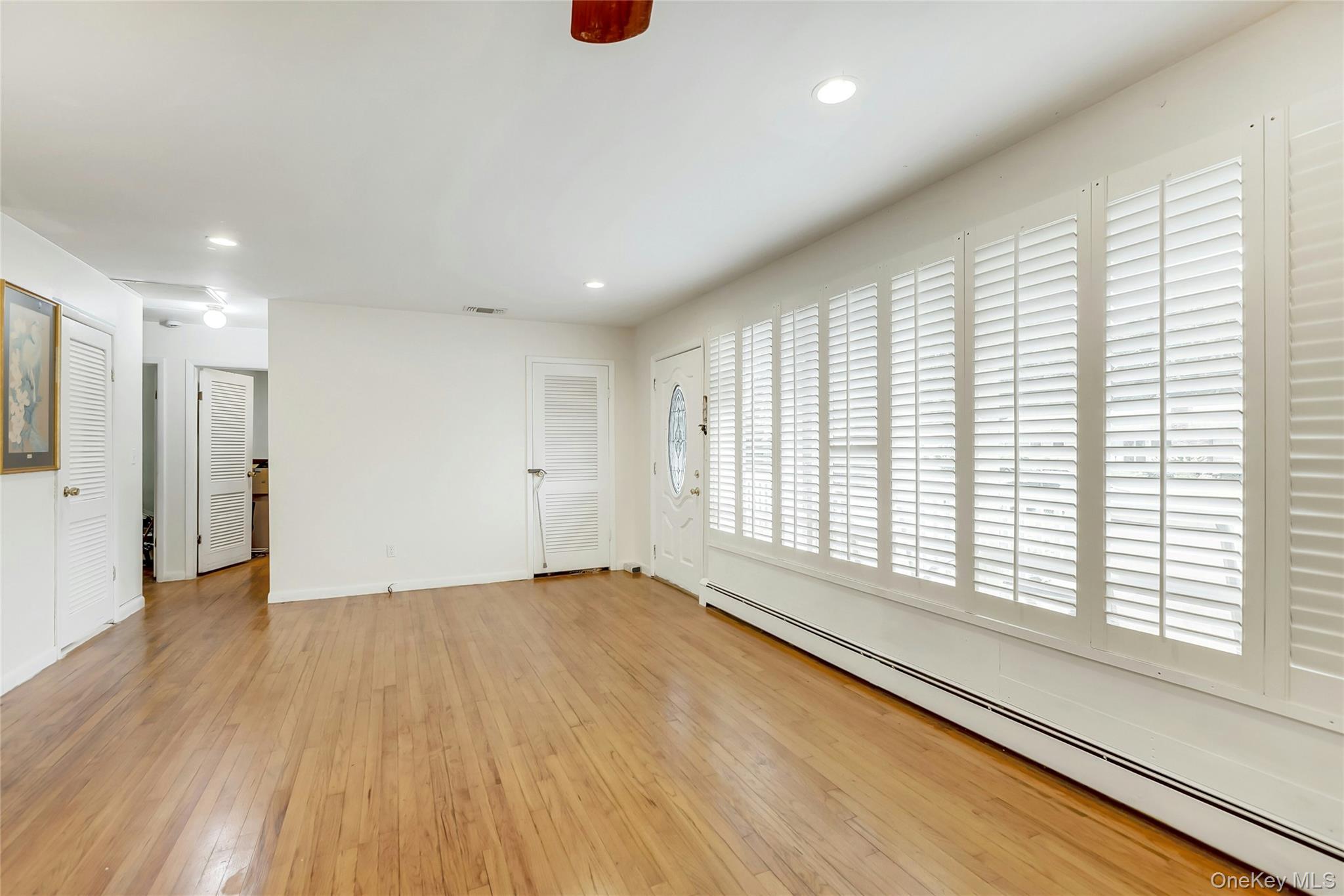 Single Family Division Avenue Suffolk County, NY 11715, MLS-1035989-7