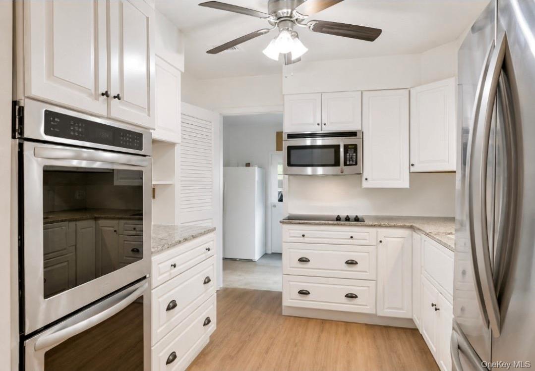 Single Family Division Avenue Suffolk County, NY 11715, MLS-1035989-8