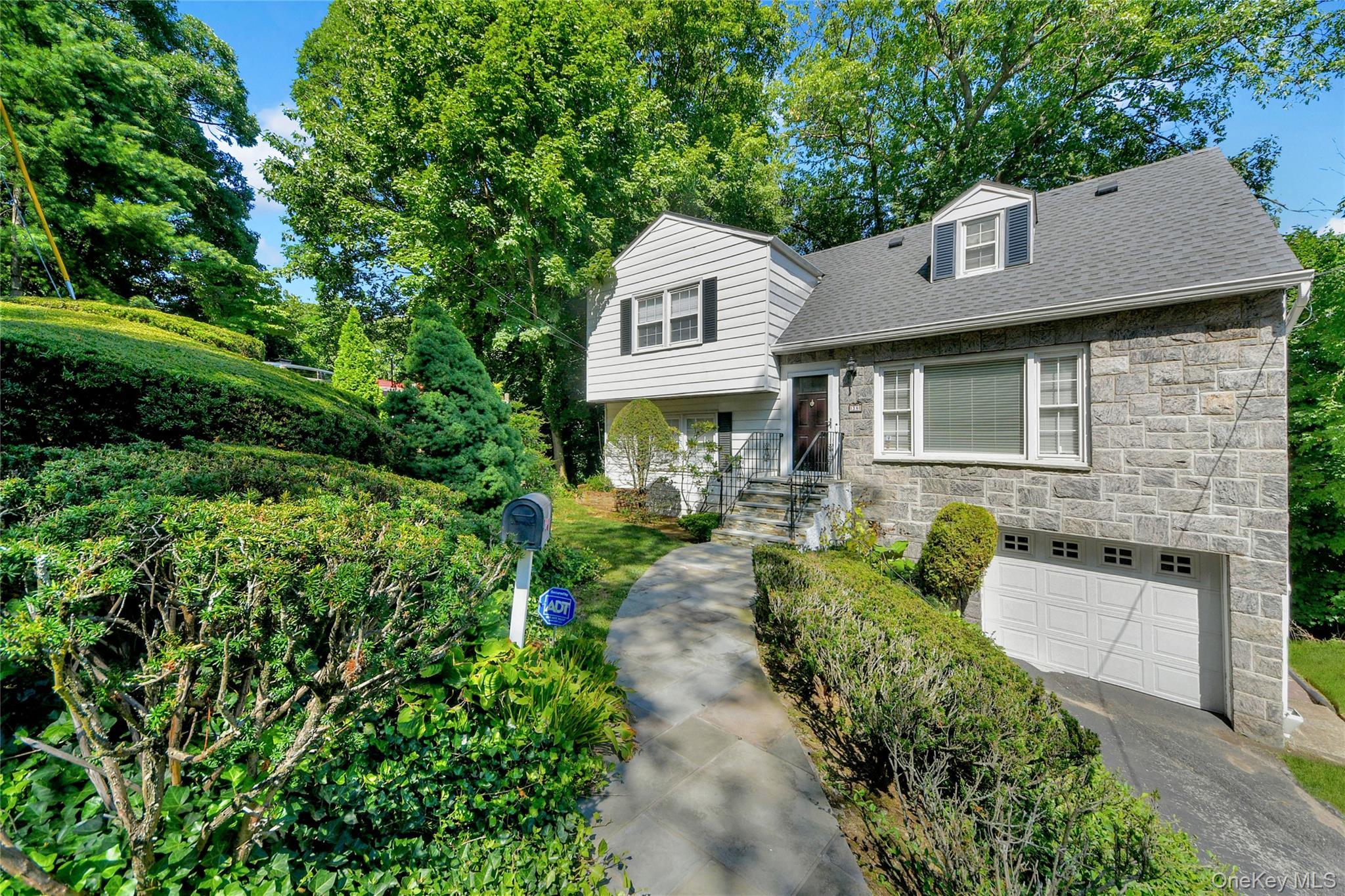 Single Family Stockbridge Road Westchester County, NY 10710, MLS-1036000-2