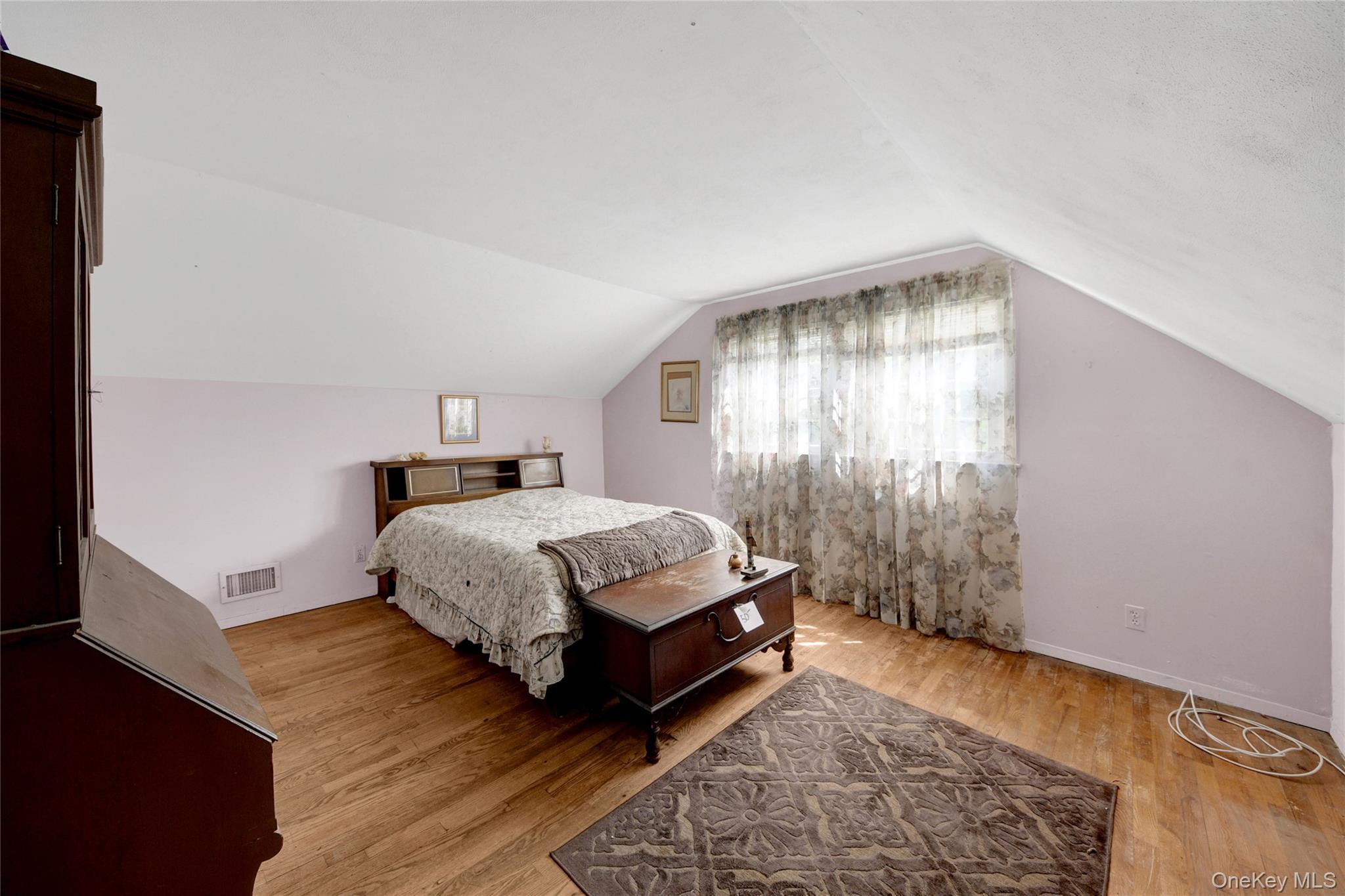 Single Family Stockbridge Road Westchester County, NY 10710, MLS-1036000-23