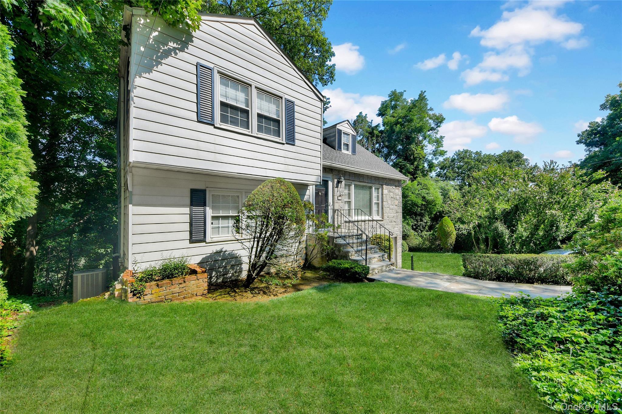 Single Family Stockbridge Road Westchester County, NY 10710, MLS-1036000-5