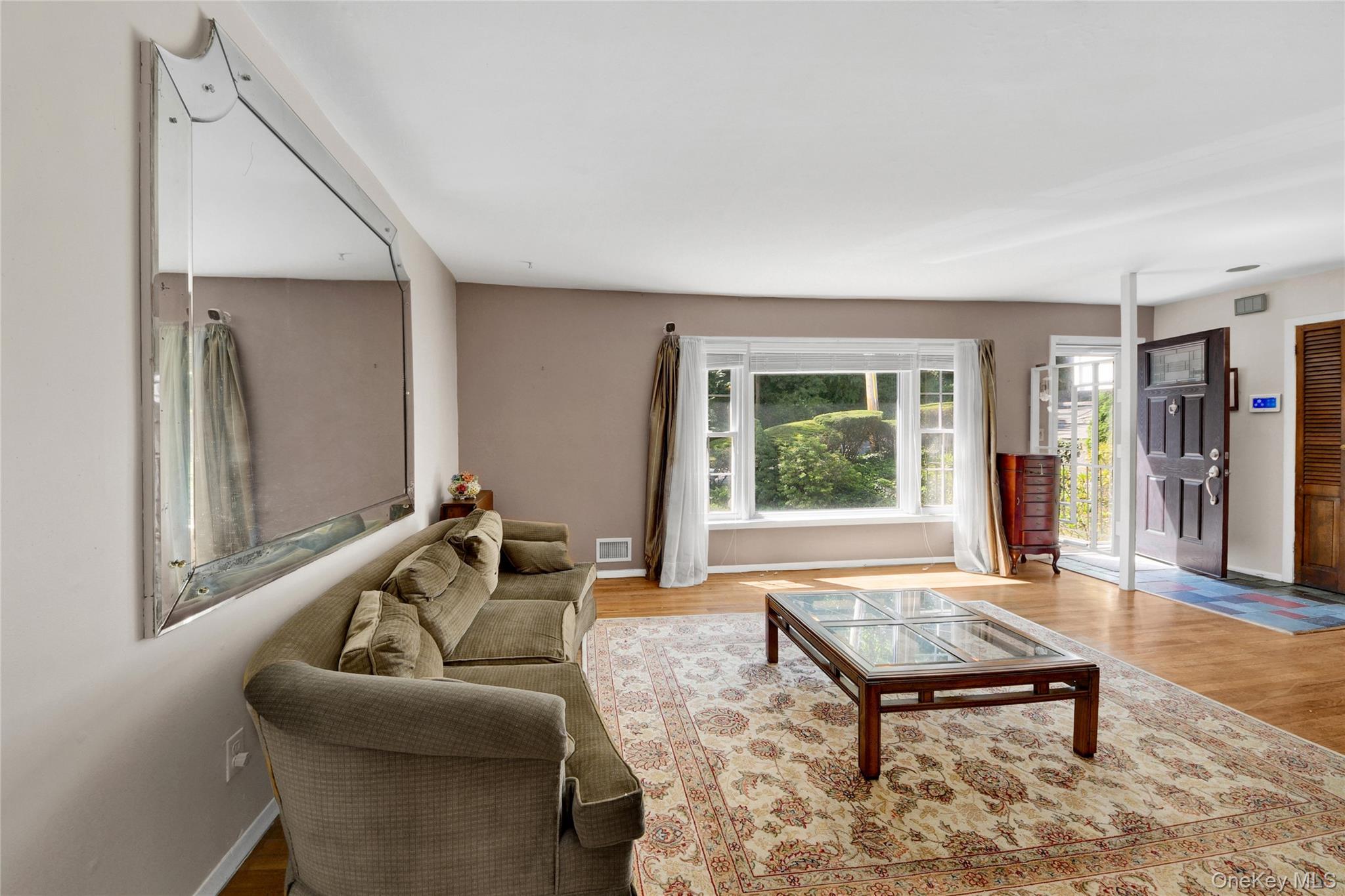 Single Family Stockbridge Road Westchester County, NY 10710, MLS-1036000-8