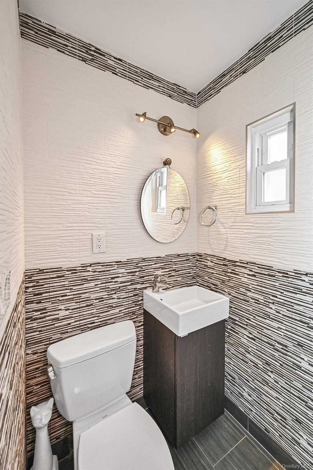 Single Family 16th Avenue Queens, NY 11357, MLS-1036013-16