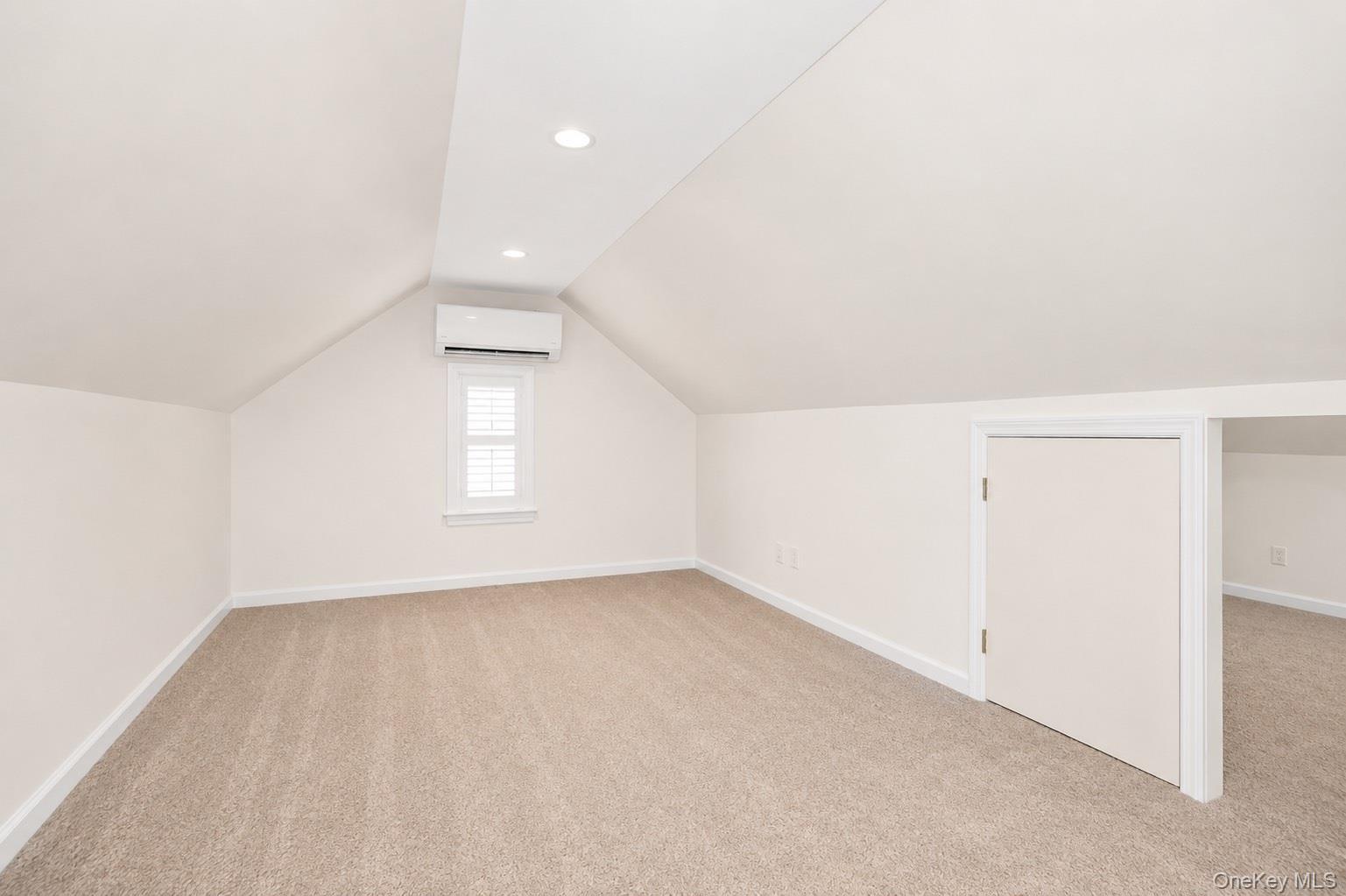 Single Family 16th Avenue Queens, NY 11357, MLS-1036013-17