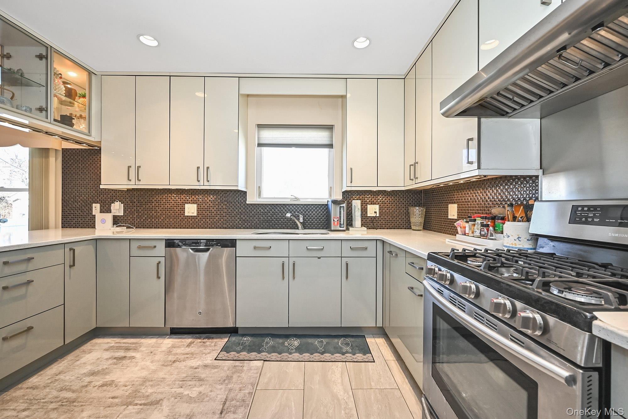 Single Family 16th Avenue Queens, NY 11357, MLS-1036013-8