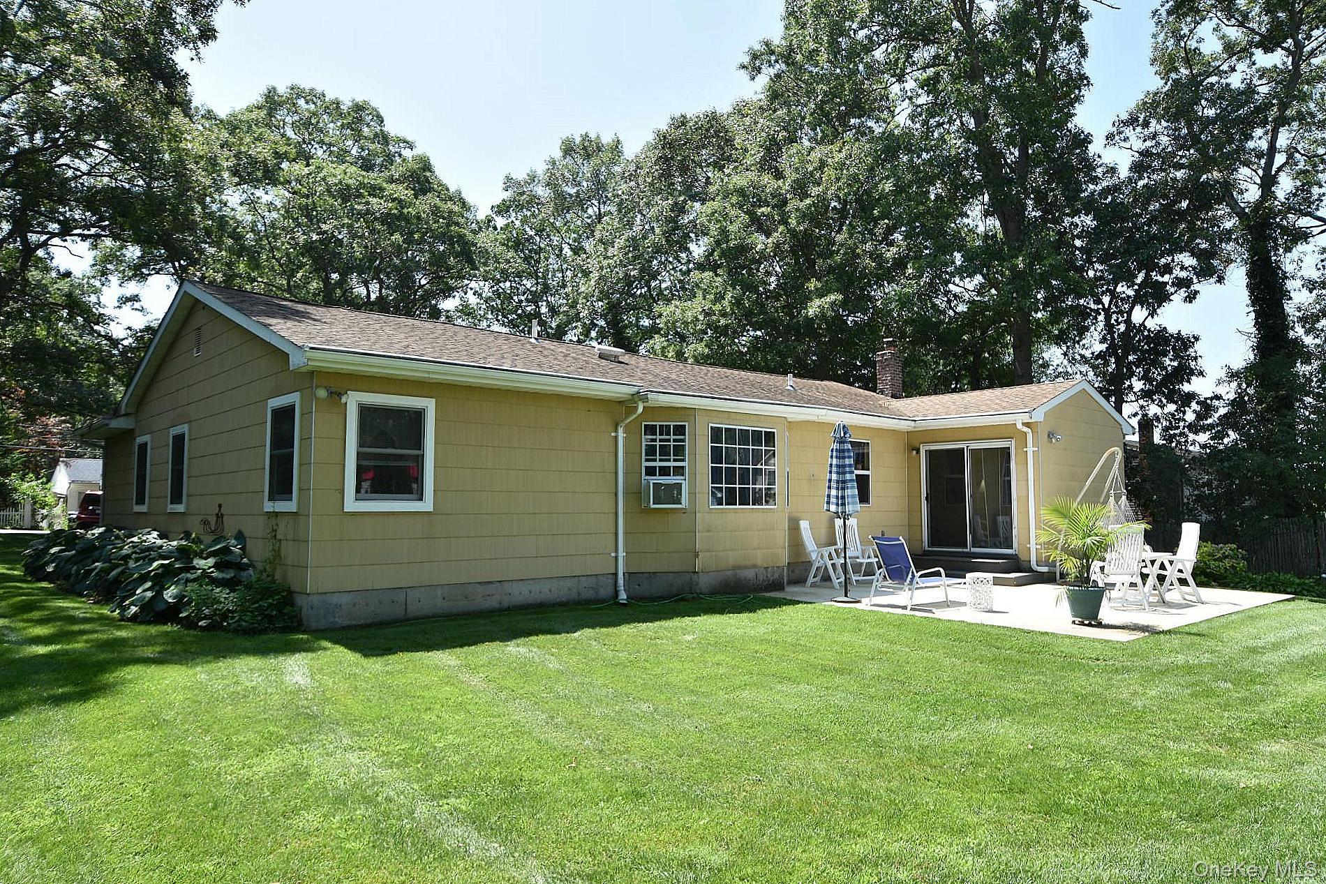 Single Family Deer Road Suffolk County, NY 11779, MLS-1036042-19