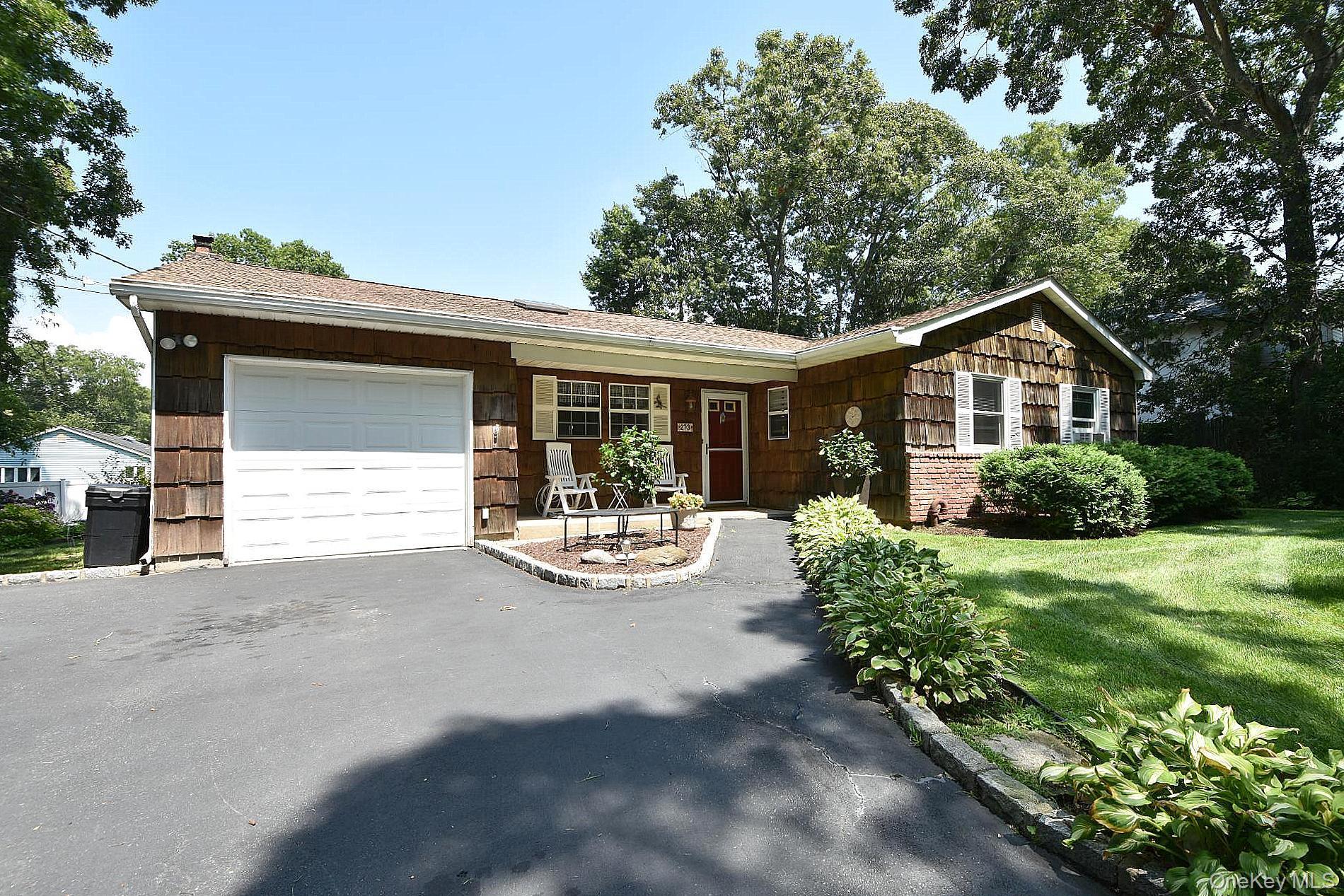 Single Family Deer Road Suffolk County, NY 11779, MLS-1036042-2
