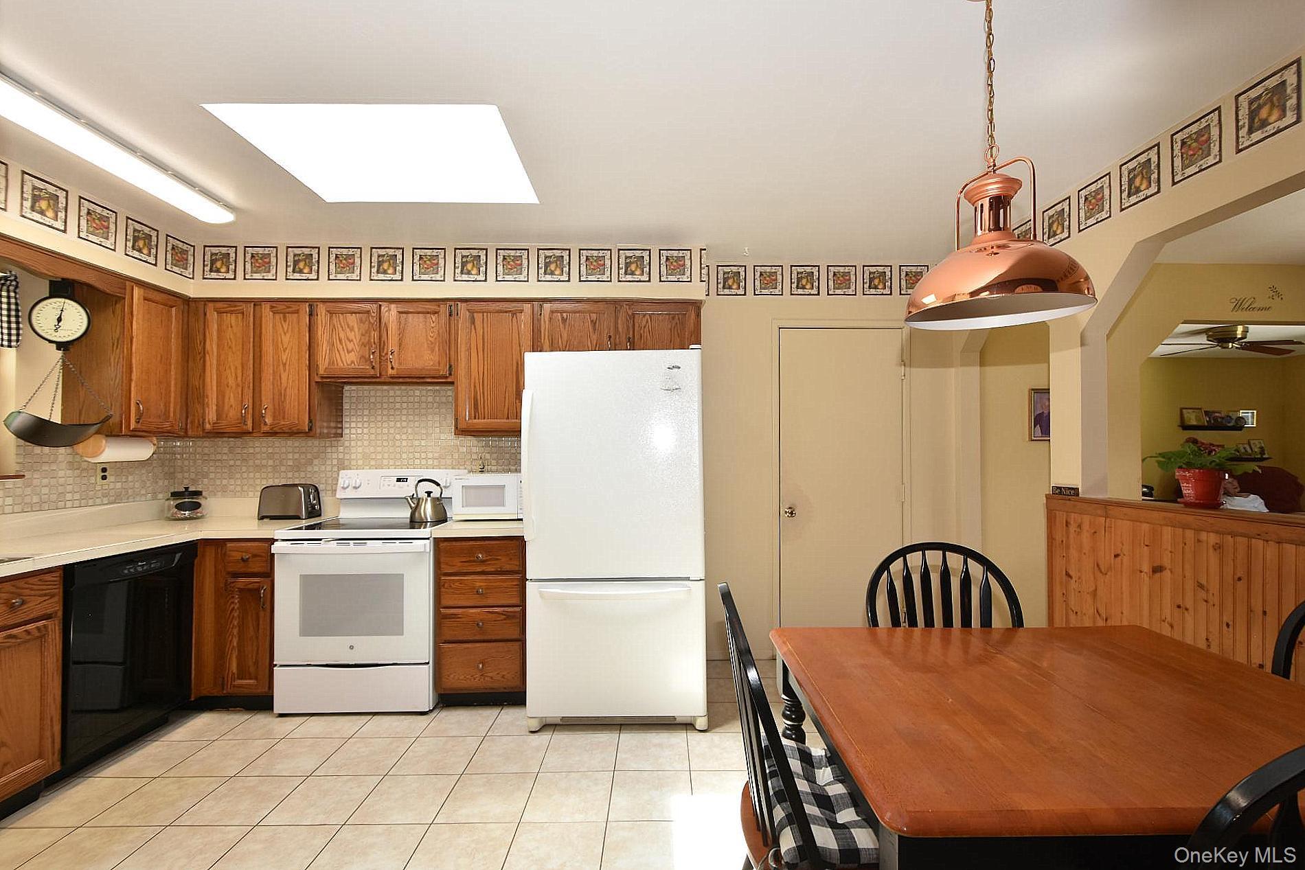 Single Family Deer Road Suffolk County, NY 11779, MLS-1036042-6