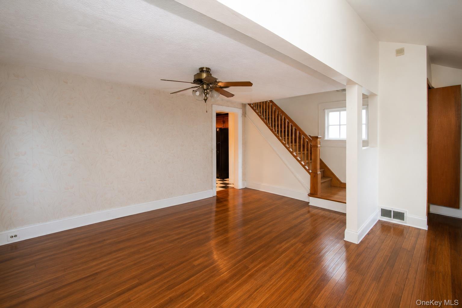 Single Family Willow Avenue  Nassau County, NY 11550, MLS-1036056-6