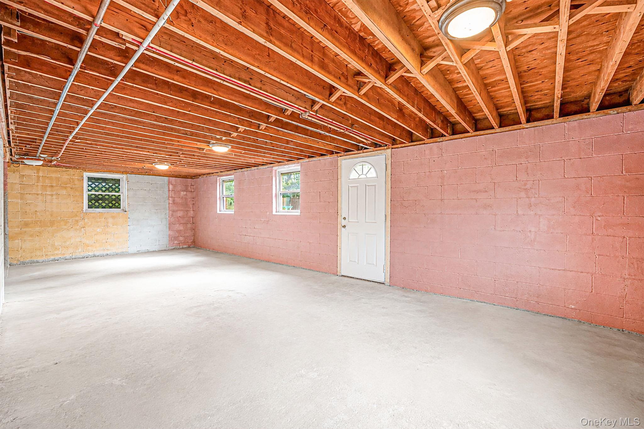Single Family Nassau Road Suffolk County, NY 11743, MLS-1036058-31