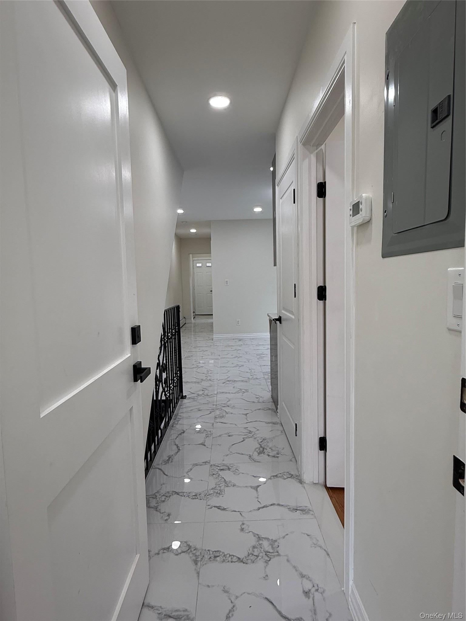 Single Family Merry Avenue Bronx, NY 10461, MLS-1036062-11