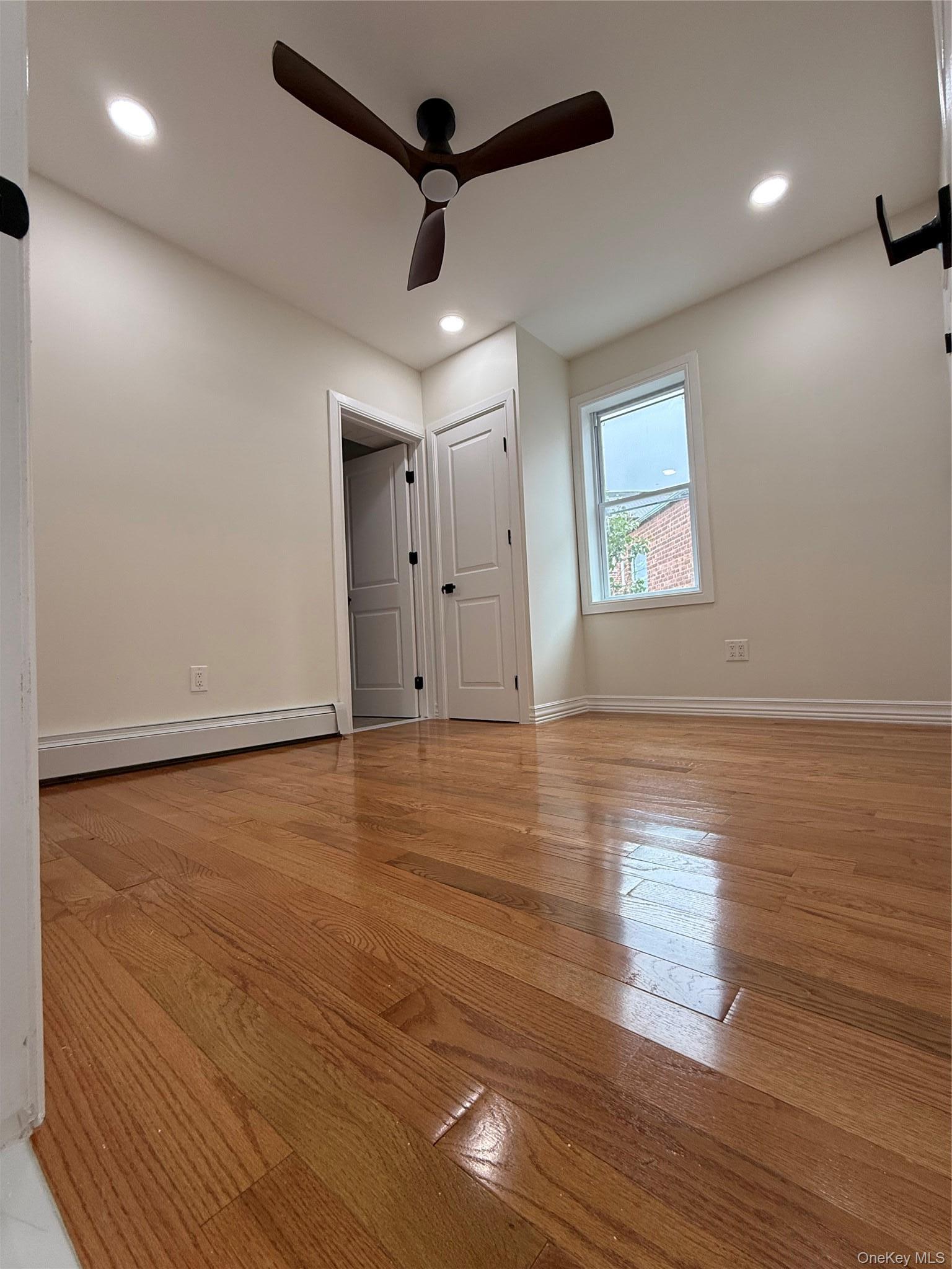 Single Family Merry Avenue Bronx, NY 10461, MLS-1036062-18