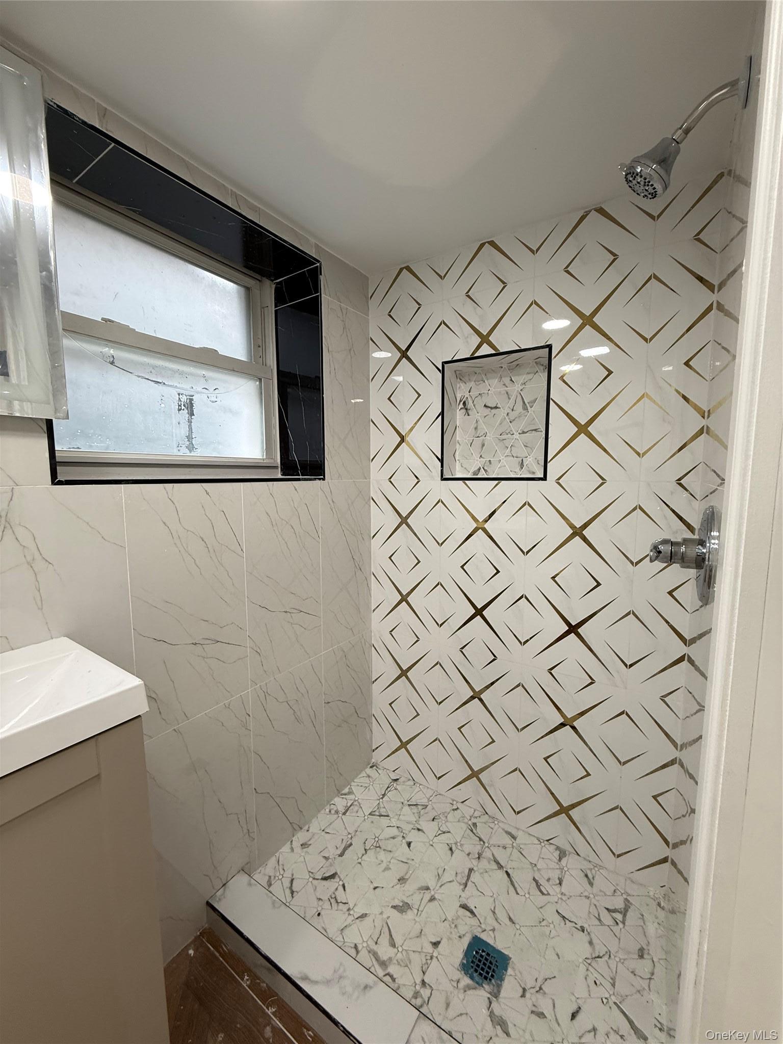 Single Family Merry Avenue Bronx, NY 10461, MLS-1036062-29