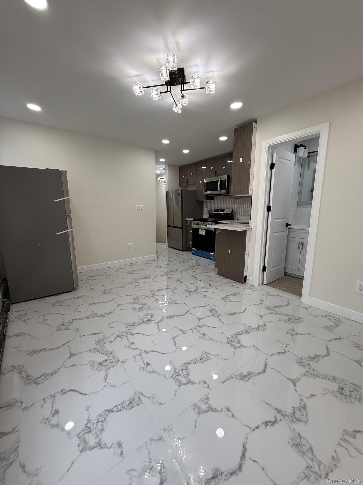 Single Family Merry Avenue Bronx, NY 10461, MLS-1036062-36