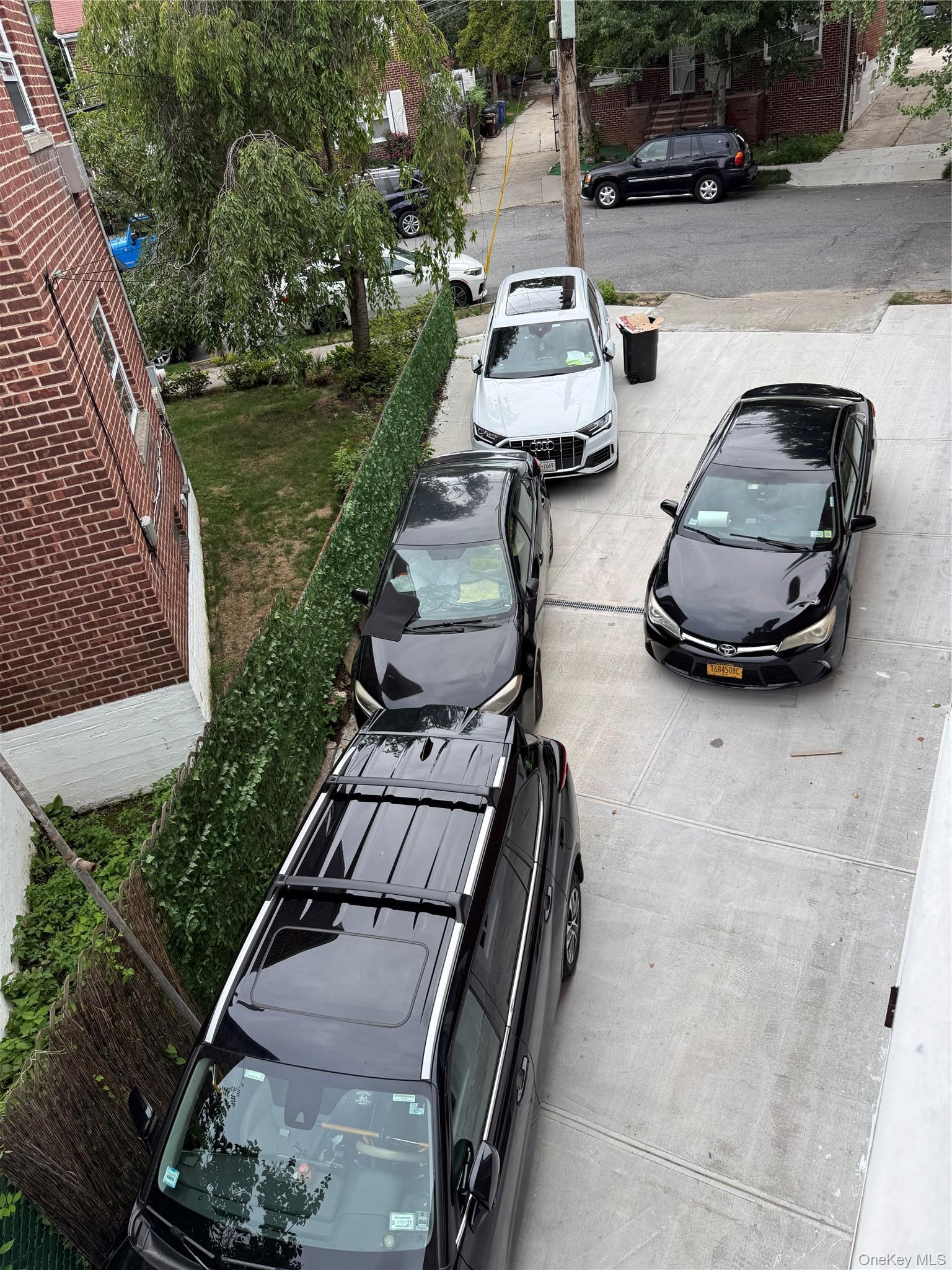Single Family Merry Avenue Bronx, NY 10461, MLS-1036062-40