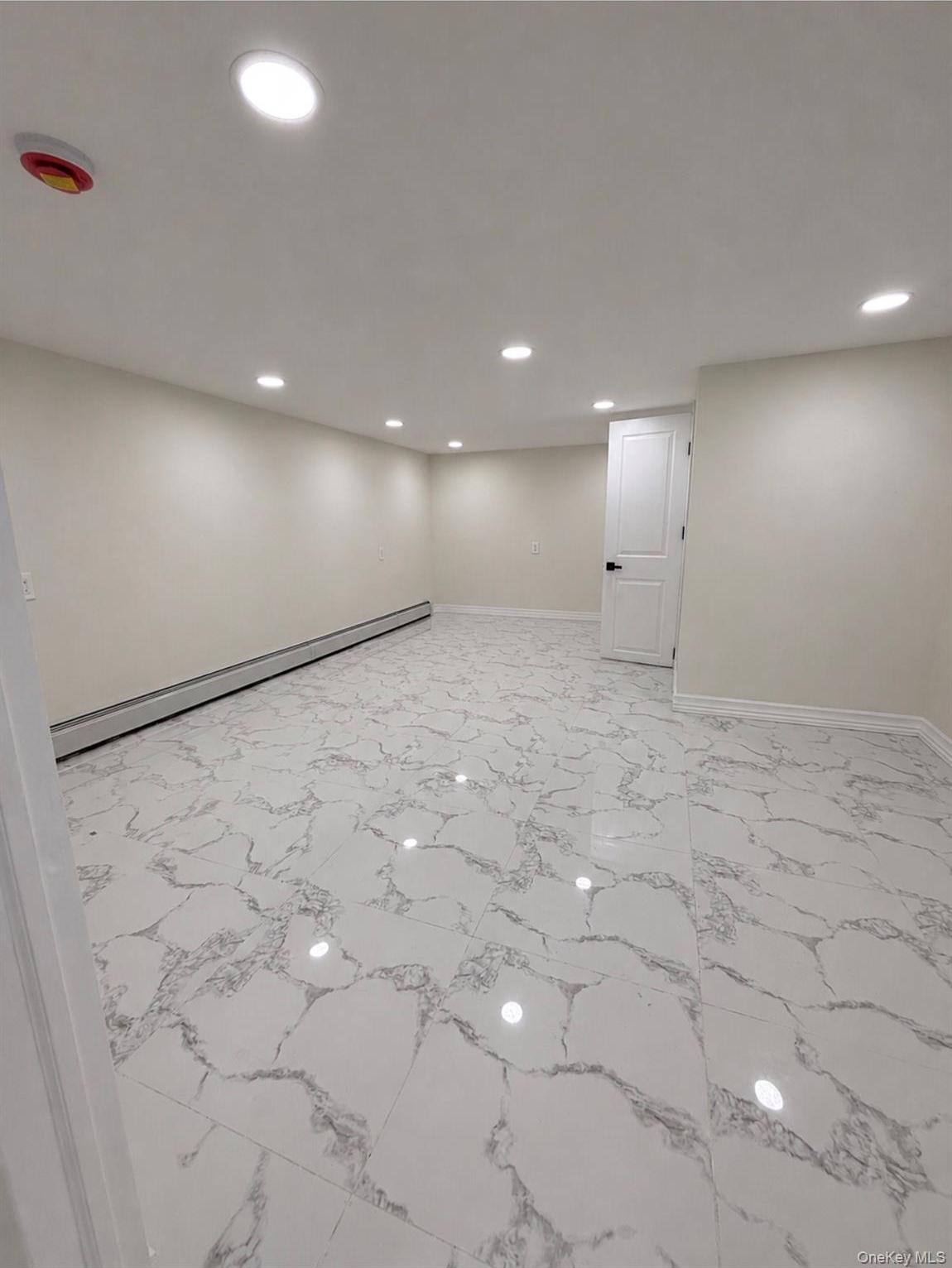 Single Family Merry Avenue Bronx, NY 10461, MLS-1036062-8