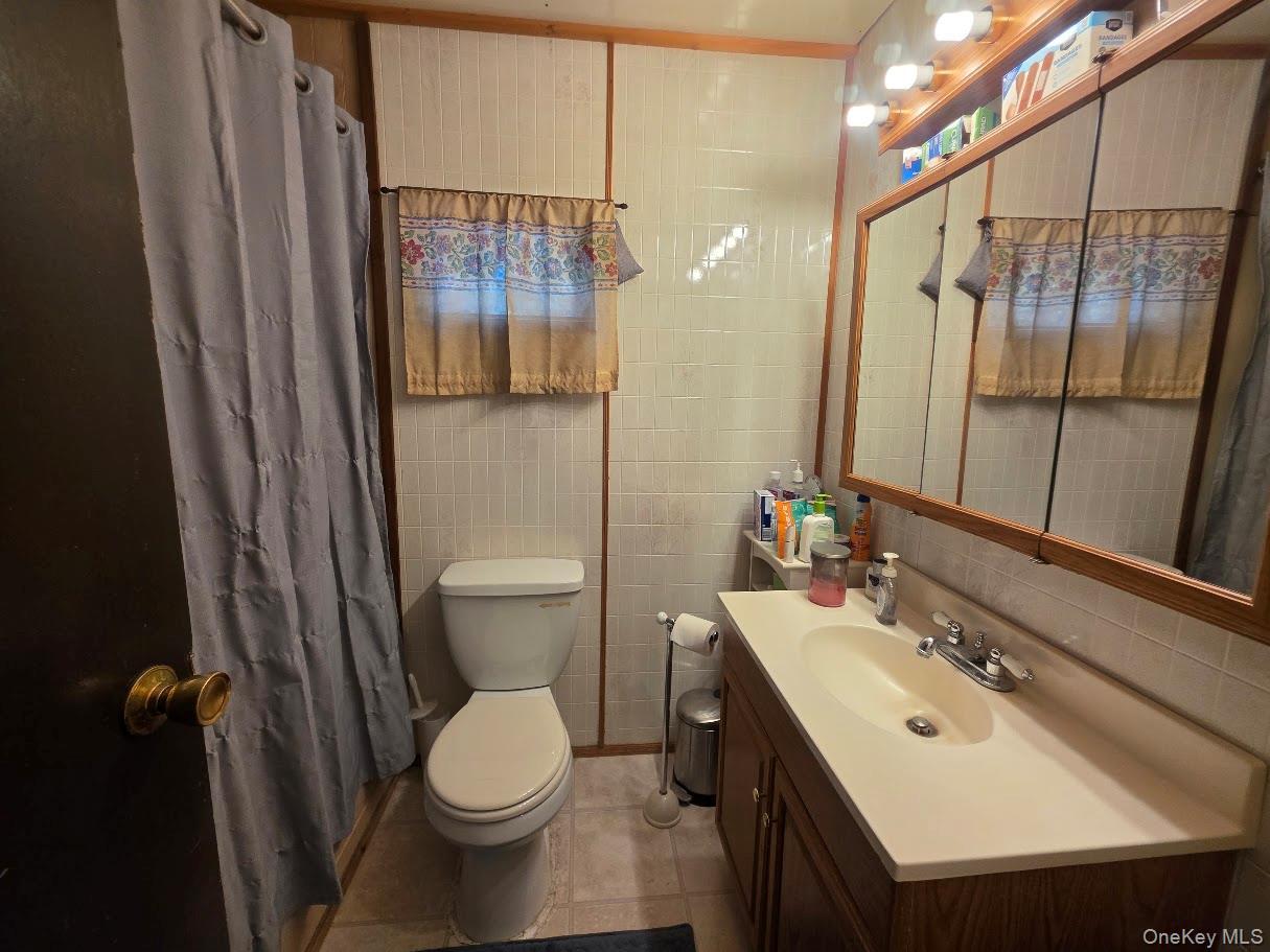 Single Family Forge Road  Suffolk County, NY 11901, MLS-1036093-11