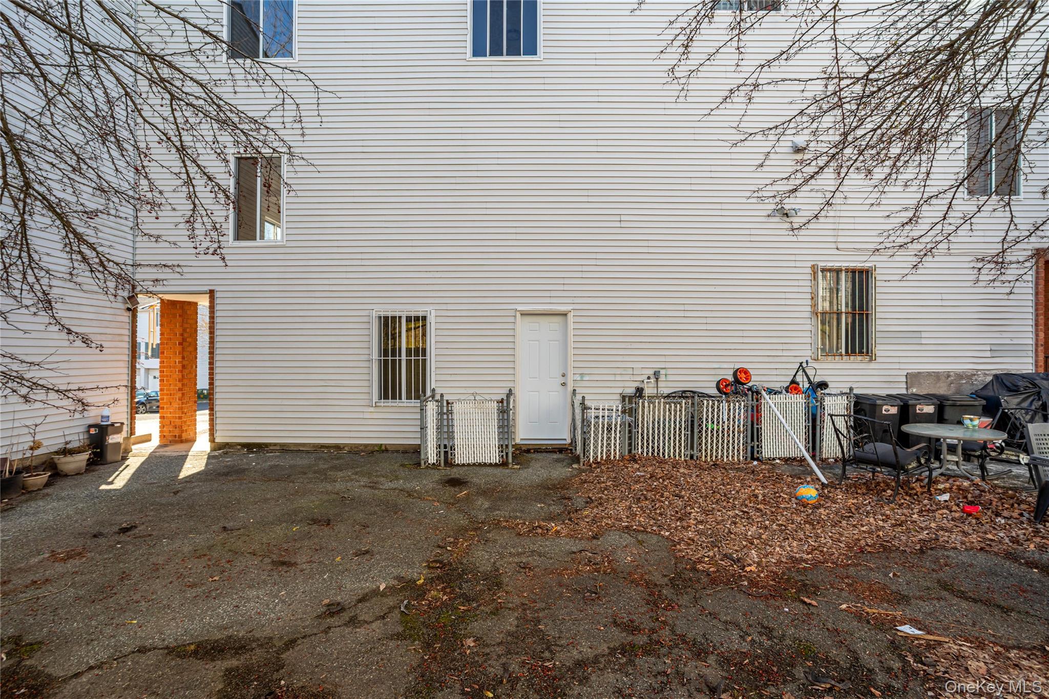 Single Family Ilyssa Way Staten Island, NY 10312, MLS-1036097-22