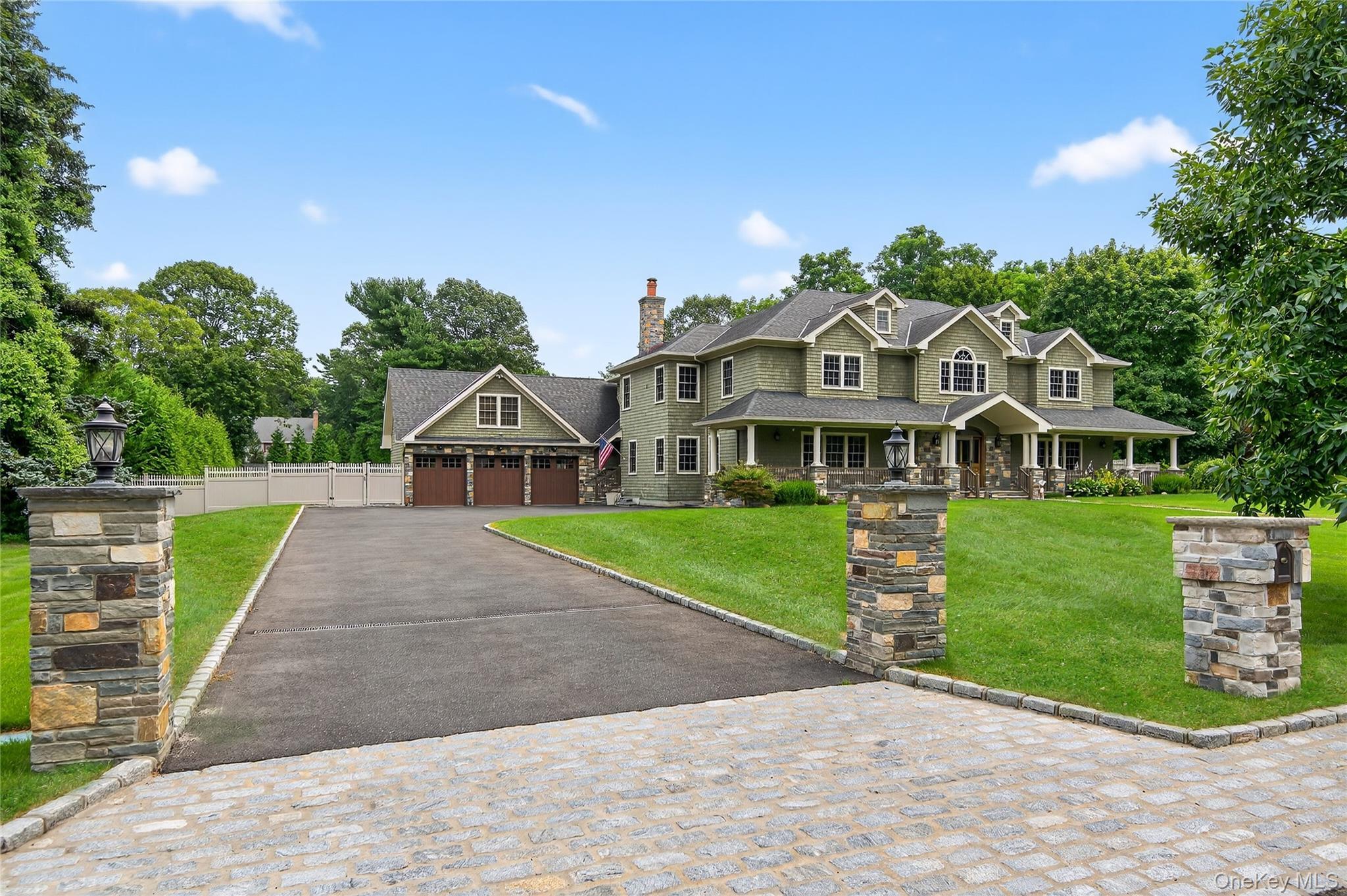 Single Family Gloria Lane Suffolk County, NY 11743, MLS-1036110-2