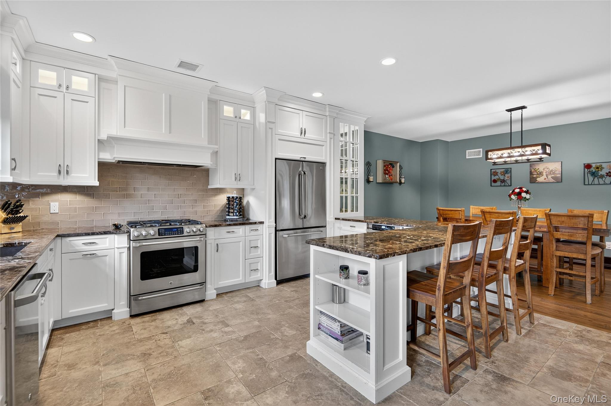 Single Family Gloria Lane Suffolk County, NY 11743, MLS-1036110-26