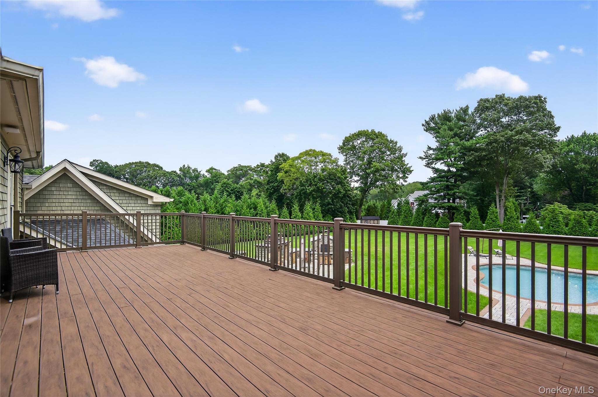 Single Family Gloria Lane Suffolk County, NY 11743, MLS-1036110-28