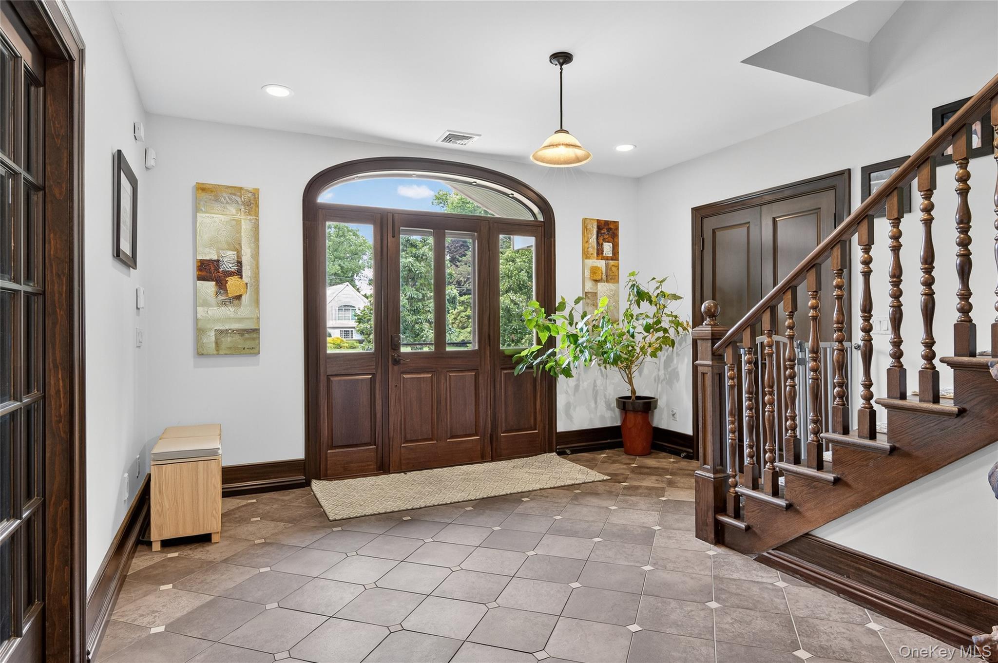 Single Family Gloria Lane Suffolk County, NY 11743, MLS-1036110-3