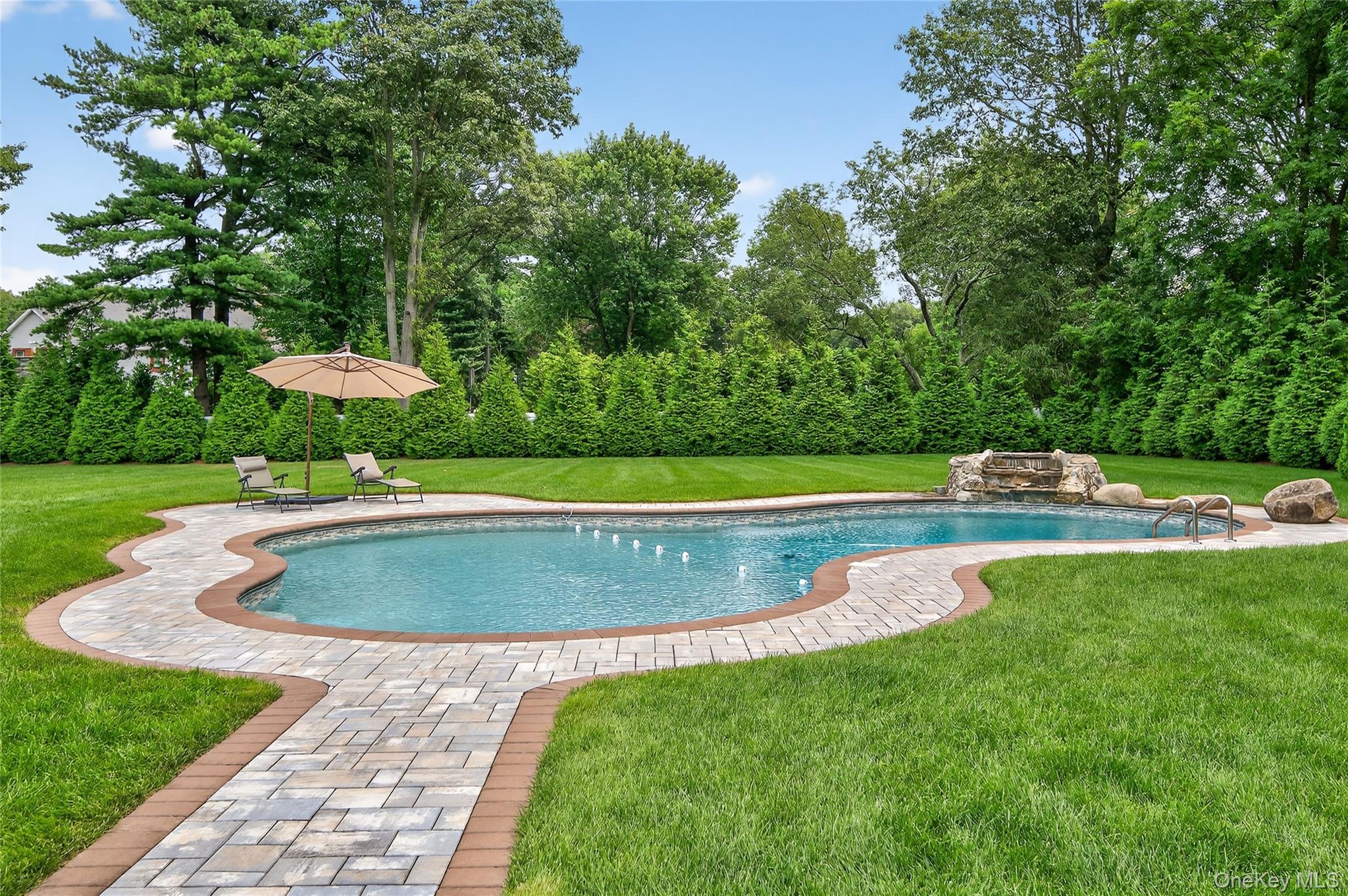 Single Family Gloria Lane Suffolk County, NY 11743, MLS-1036110-39