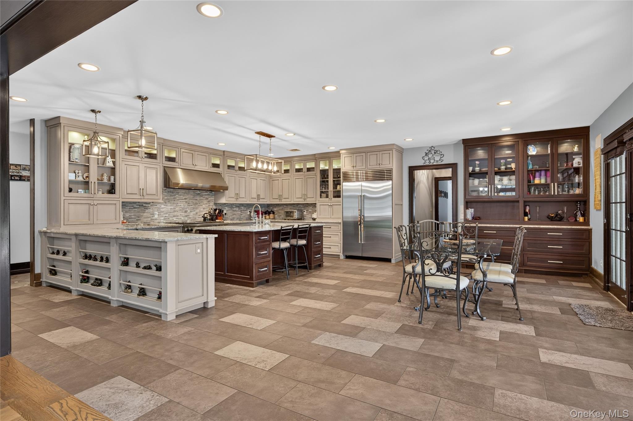 Single Family Gloria Lane Suffolk County, NY 11743, MLS-1036110-4