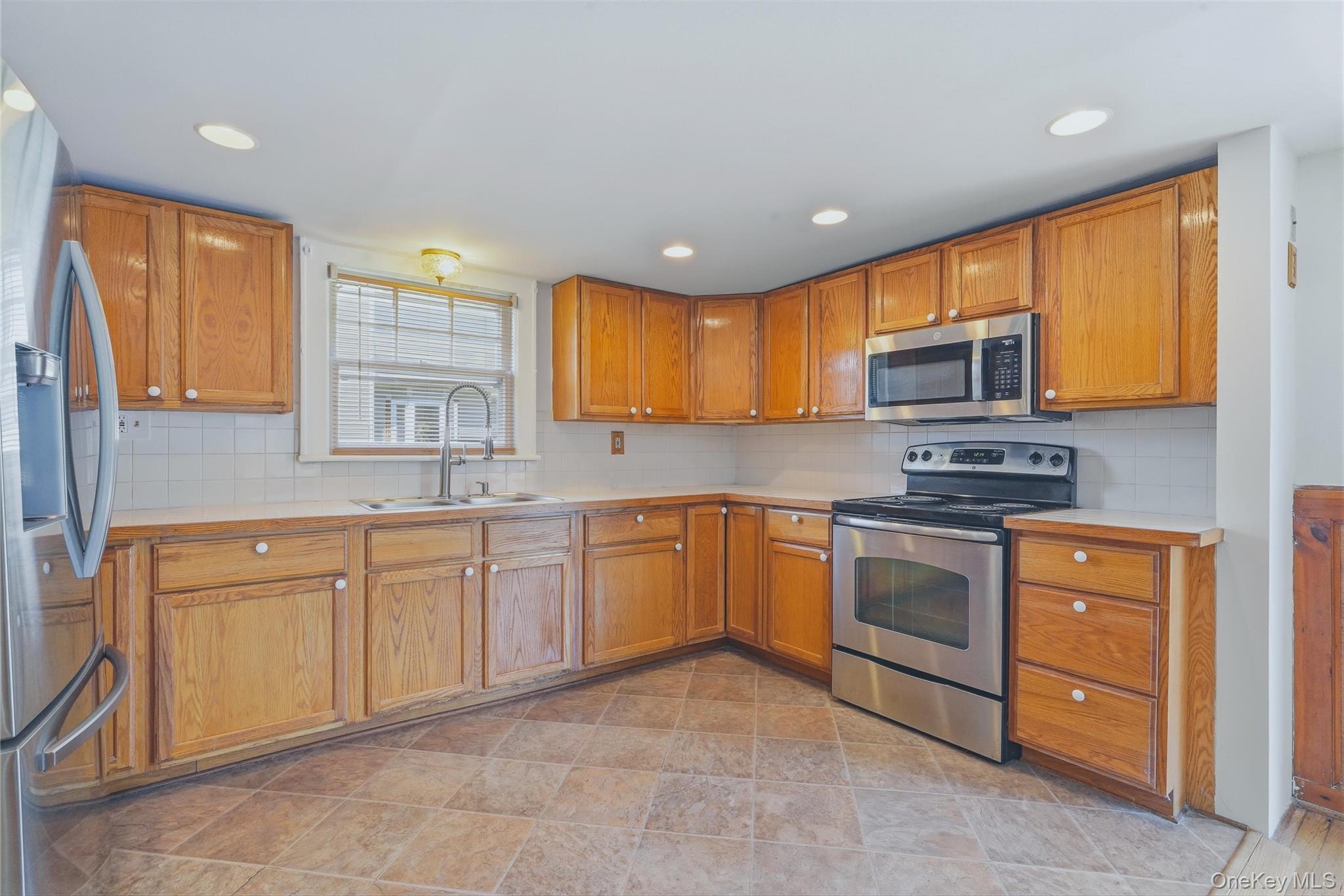 Single Family Maple Street  Dutchess County, NY 12527, MLS-1036111-10