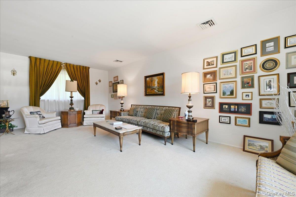 Single Family Lenox Avenue Nassau County, NY 11554, MLS-1036131-12
