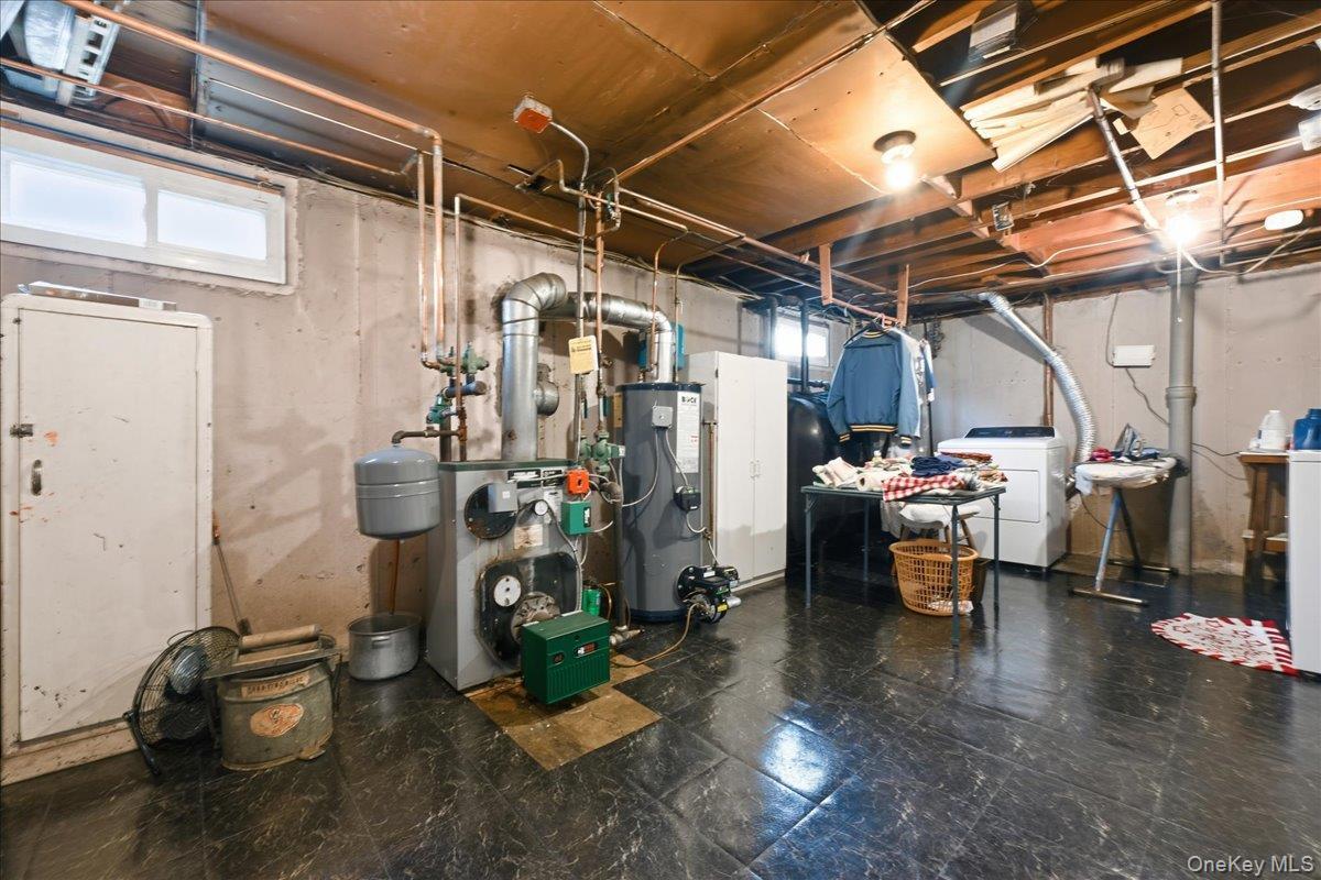 Single Family Lenox Avenue Nassau County, NY 11554, MLS-1036131-17