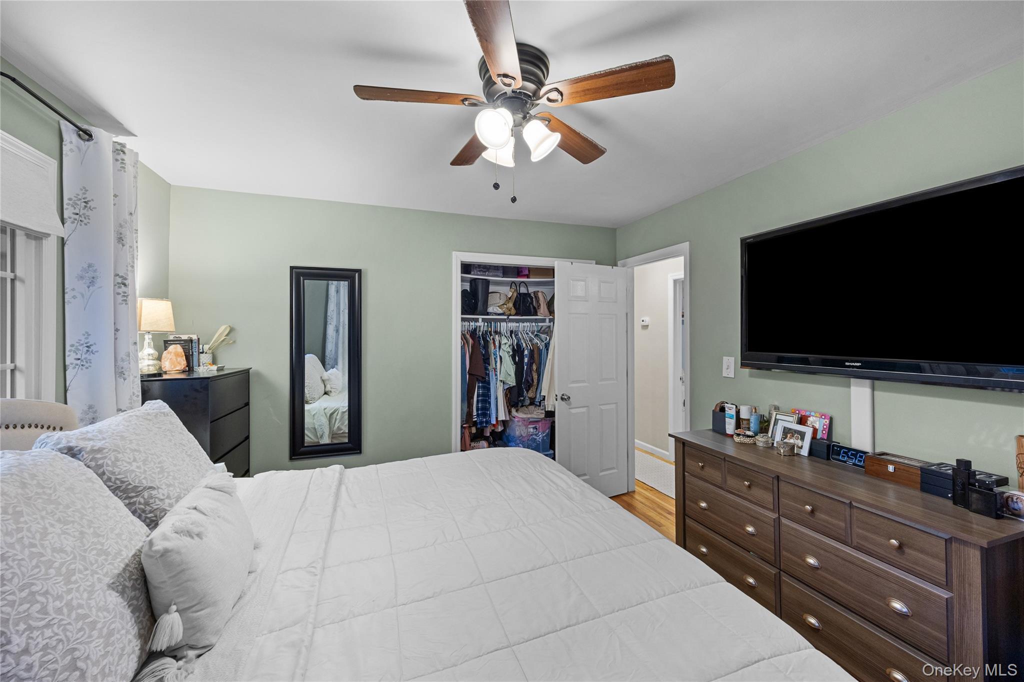 Single Family Manhasset Road Suffolk County, NY 11789, MLS-1036132-12
