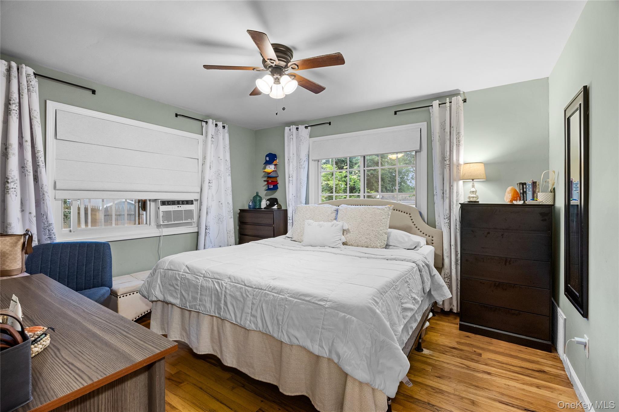 Single Family Manhasset Road Suffolk County, NY 11789, MLS-1036132-13