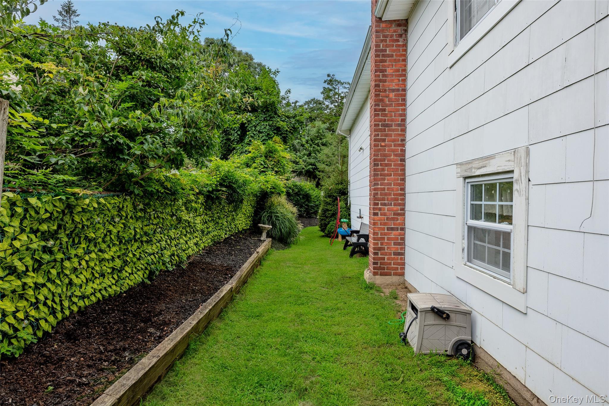 Single Family Manhasset Road Suffolk County, NY 11789, MLS-1036132-35