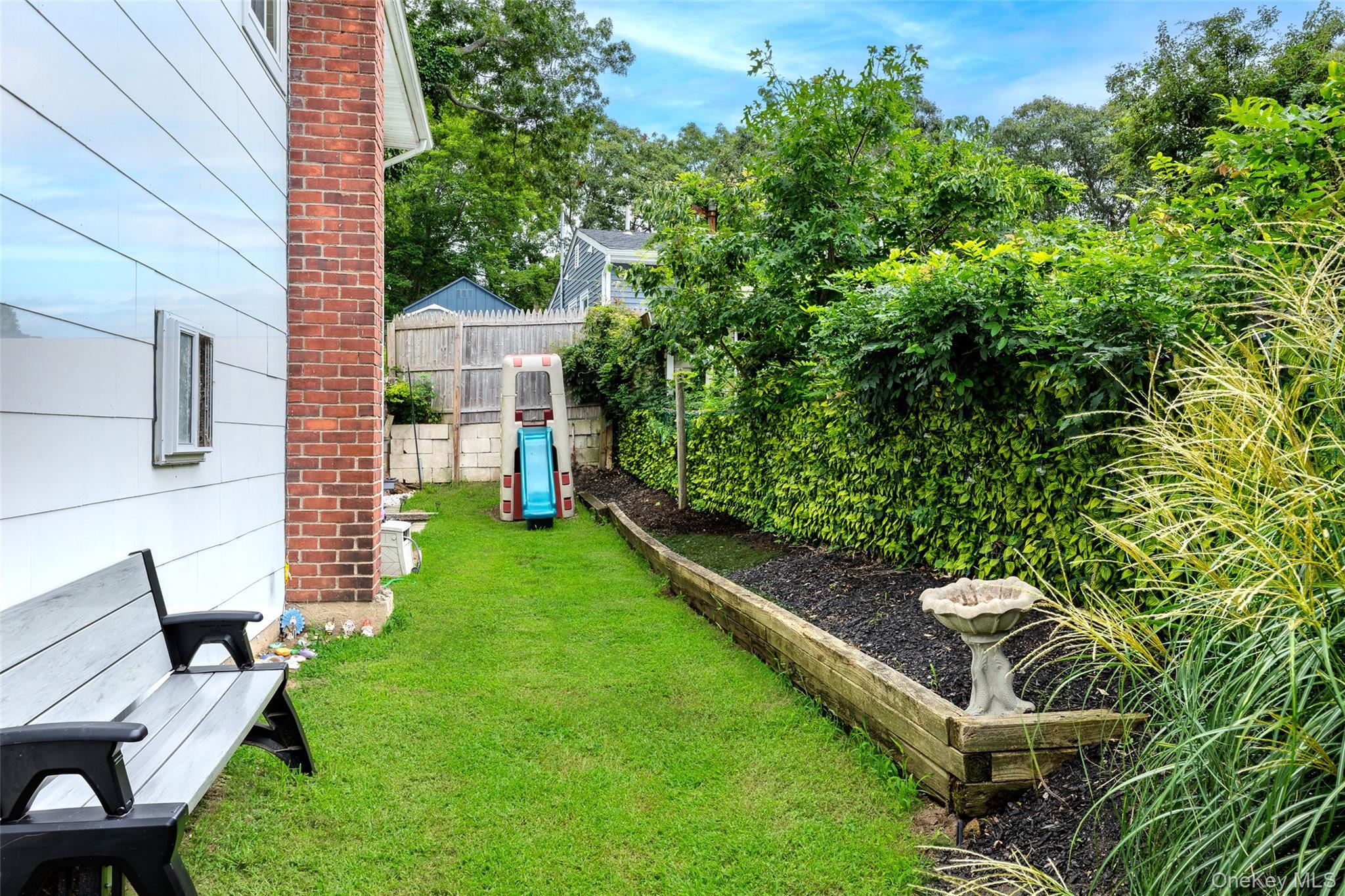 Single Family Manhasset Road Suffolk County, NY 11789, MLS-1036132-36