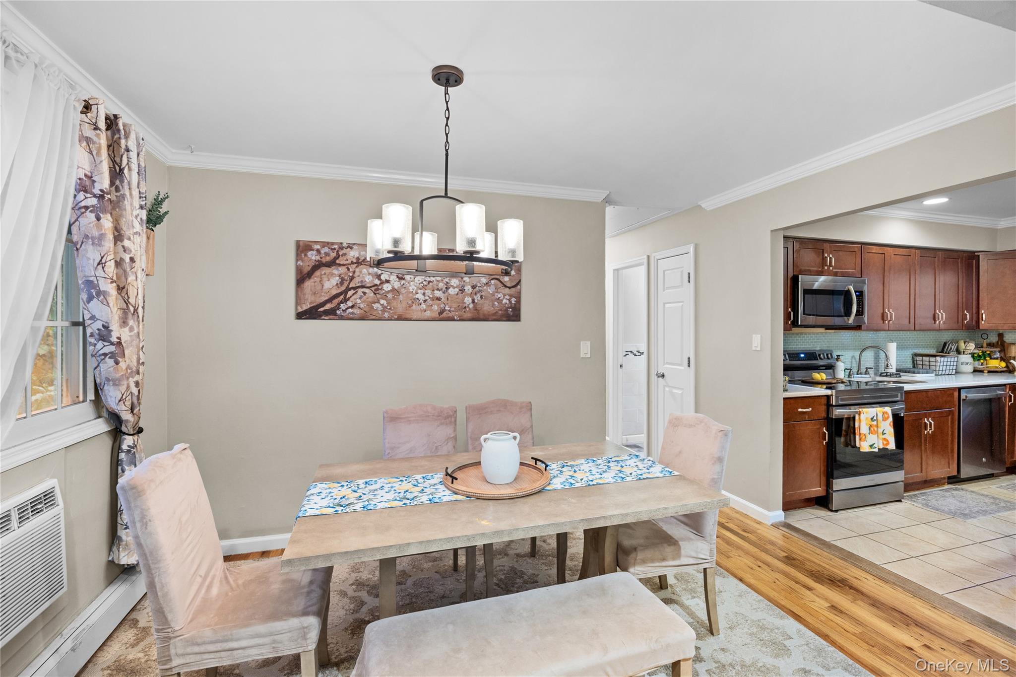 Single Family Manhasset Road Suffolk County, NY 11789, MLS-1036132-6