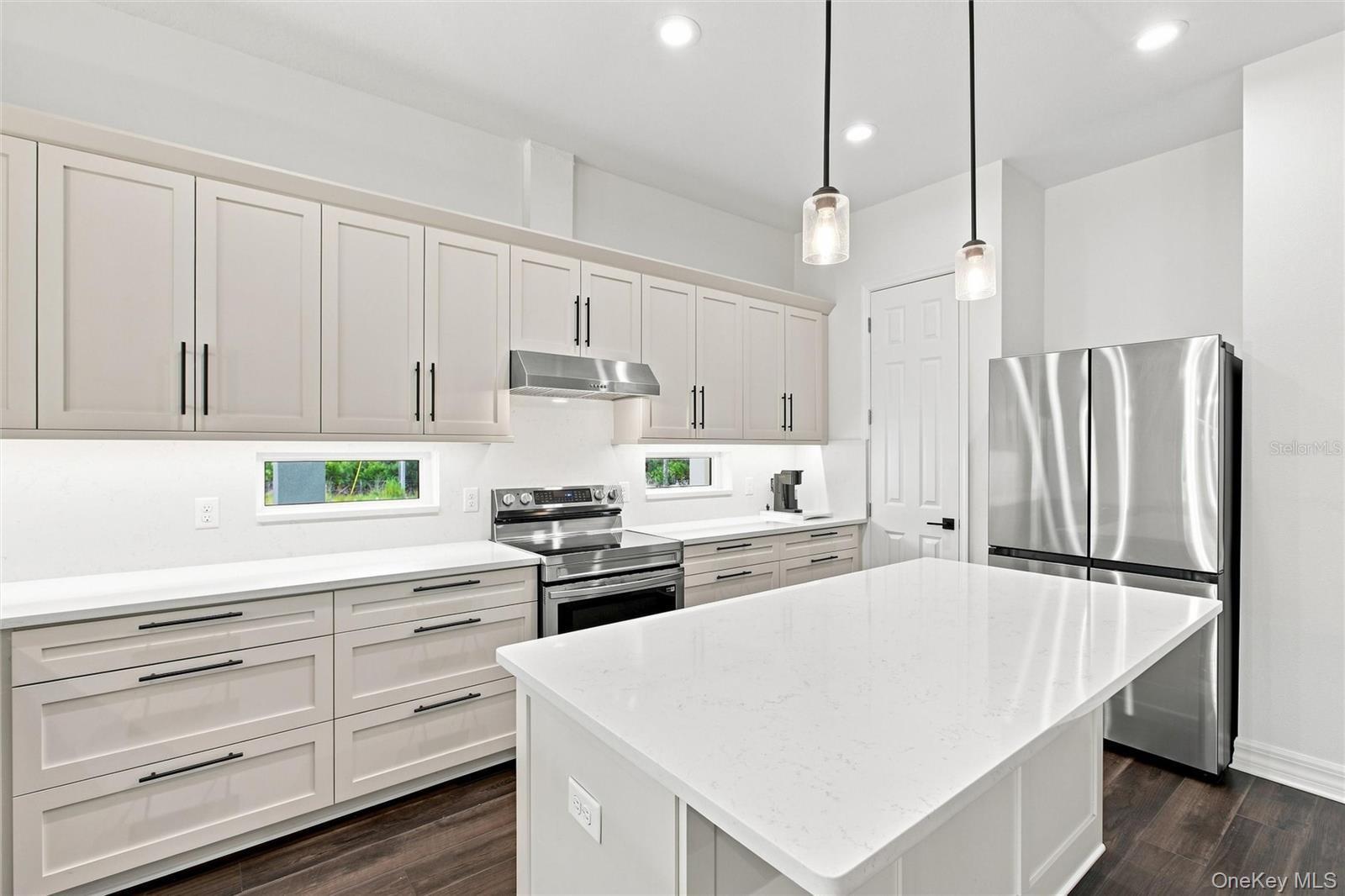 Single Family Tropicaire Out Of Area, NY 34291, MLS-1036137-13