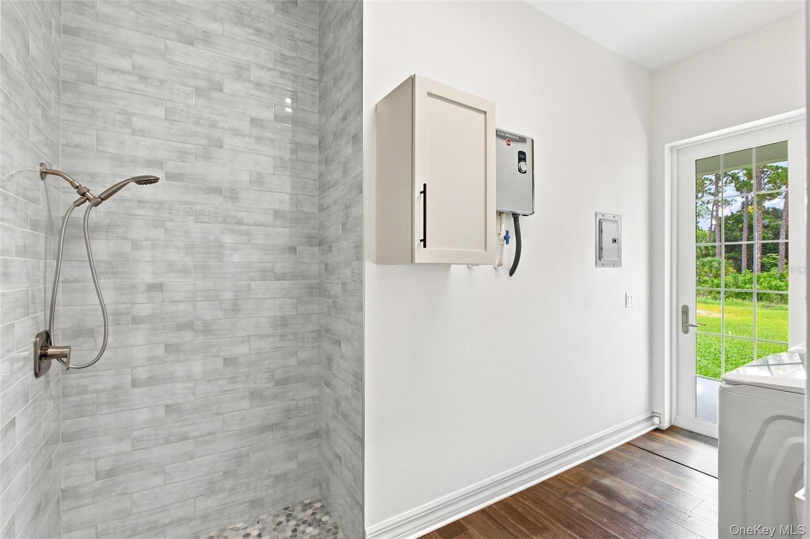 Single Family Tropicaire Out Of Area, NY 34291, MLS-1036137-29